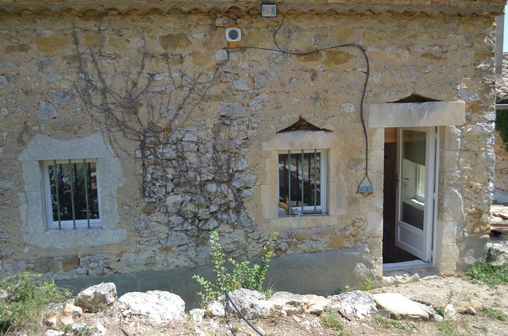Gites La Ferme Accrochee A La Colline Lagorce  Exterior foto
