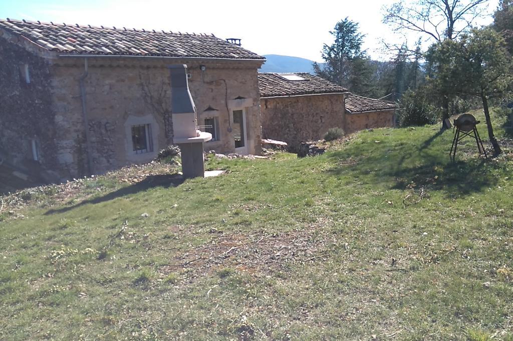 Gites La Ferme Accrochee A La Colline Lagorce  Exterior foto